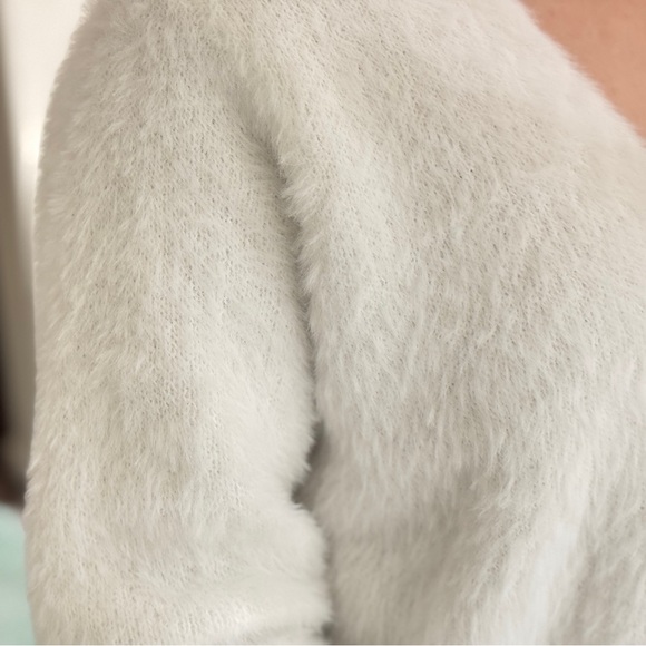 Furry oversized sweater cardigan - Picture 8 of 11